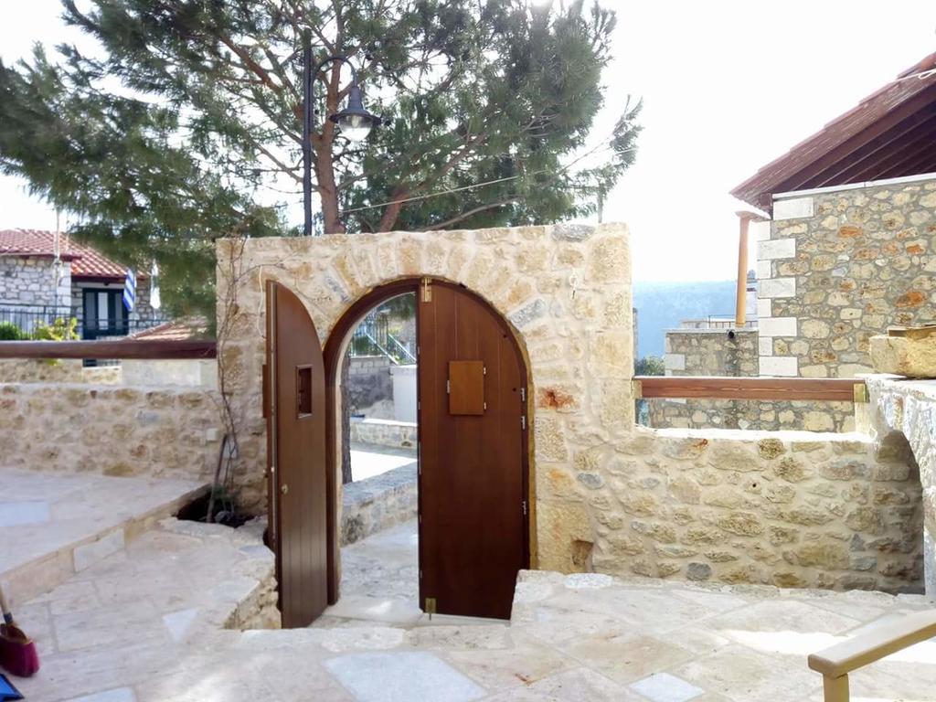 Vetilios Lithos Boutique Hotel Néon Oítilon Kültér fotó