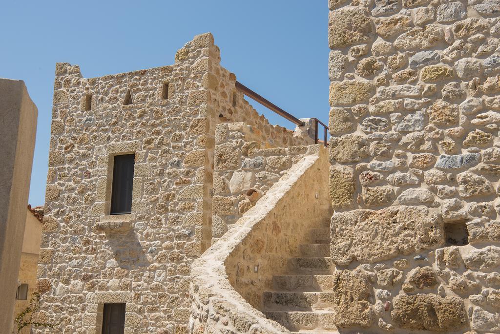 Vetilios Lithos Boutique Hotel Néon Oítilon Kültér fotó