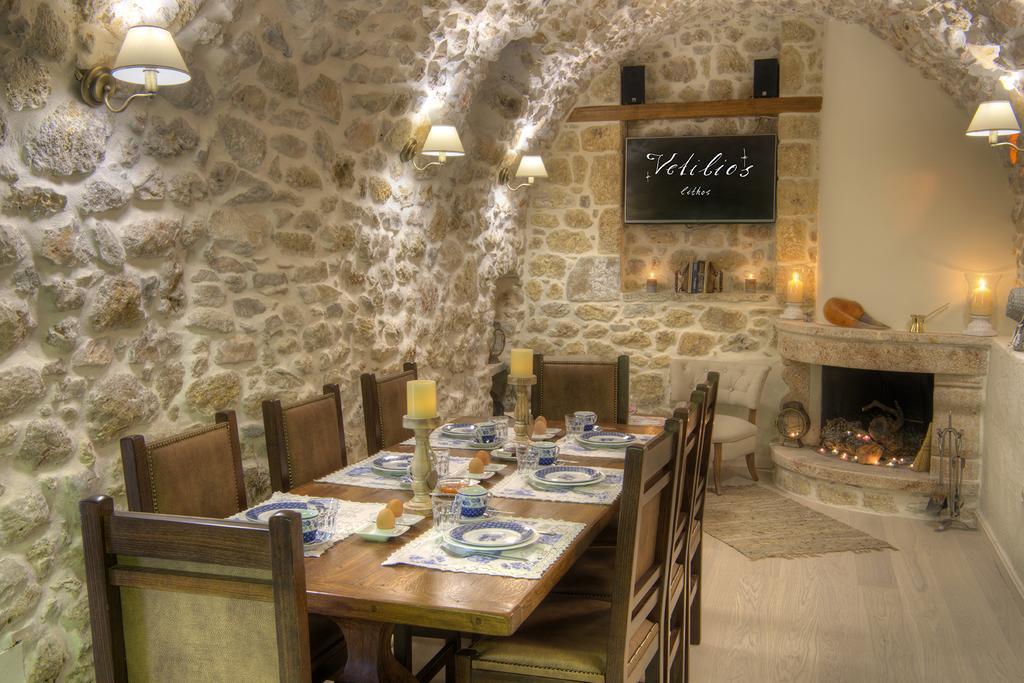 Vetilios Lithos Boutique Hotel Néon Oítilon Kültér fotó