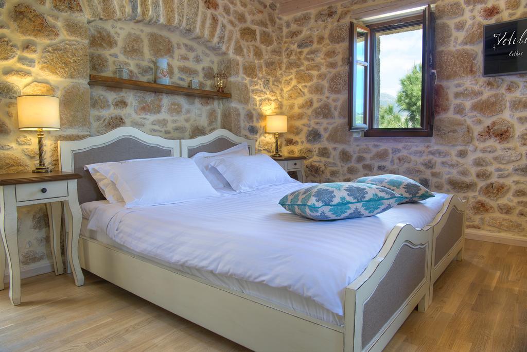 Vetilios Lithos Boutique Hotel Néon Oítilon Kültér fotó